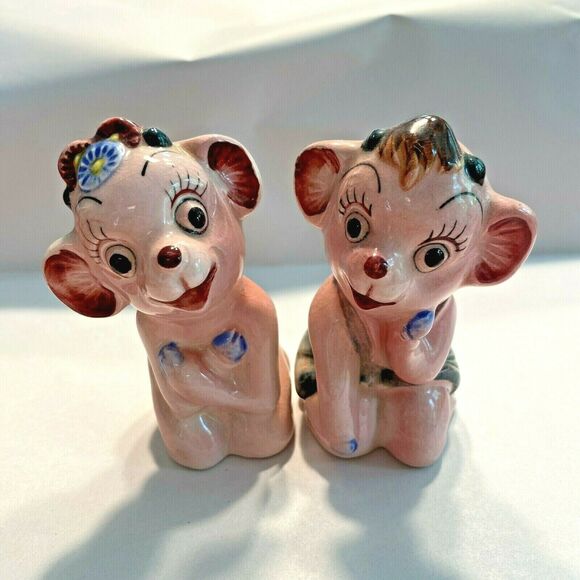 Vintage Anthropomorphic Salt & Pepper Shakers Set - Picture 5 of 6